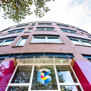 2* Hotel Boxhotel